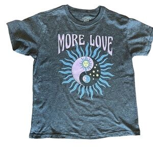 Mighty Fine More Love Yin Yang Sun Moon T-shirt Gray Size Small.
